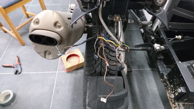 Kabel hinten.JPG