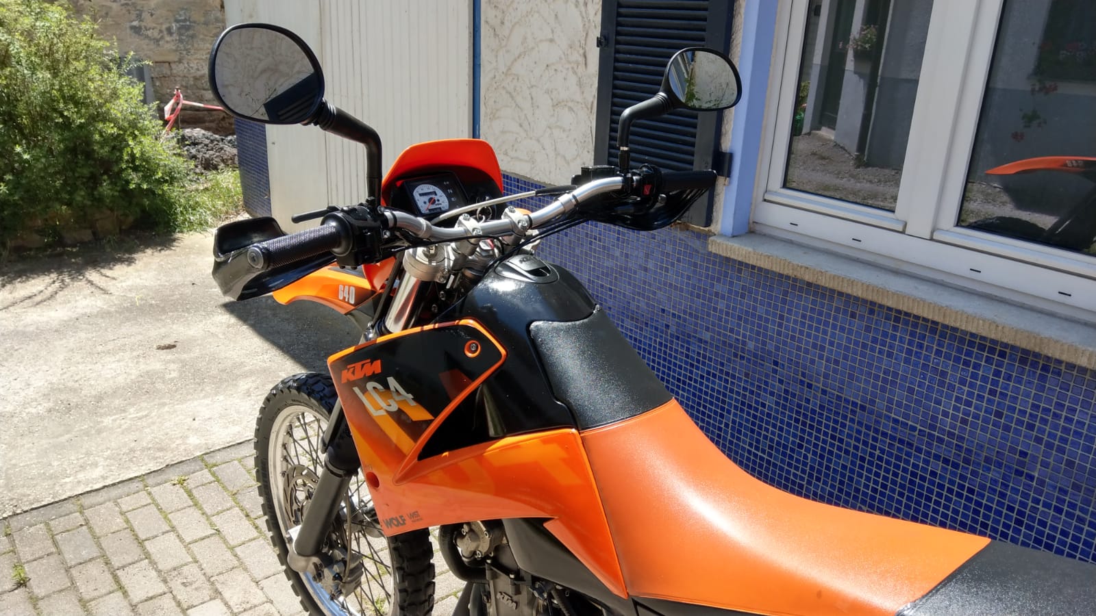 ktm6.jpg