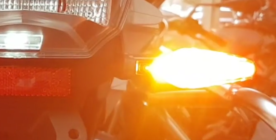 Licht_R1250GSA_2.png