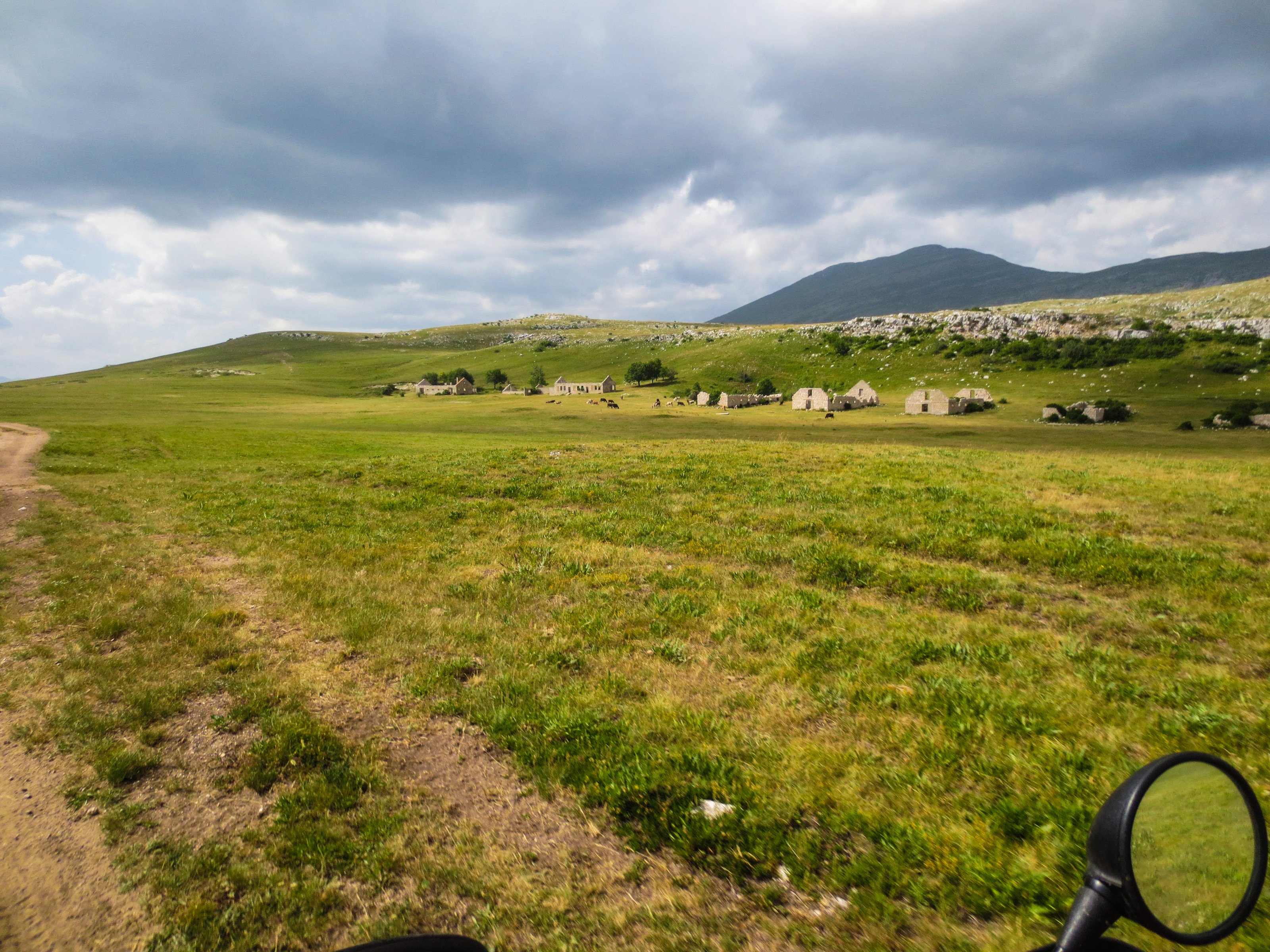 Livno 24 (42)_edited.jpg