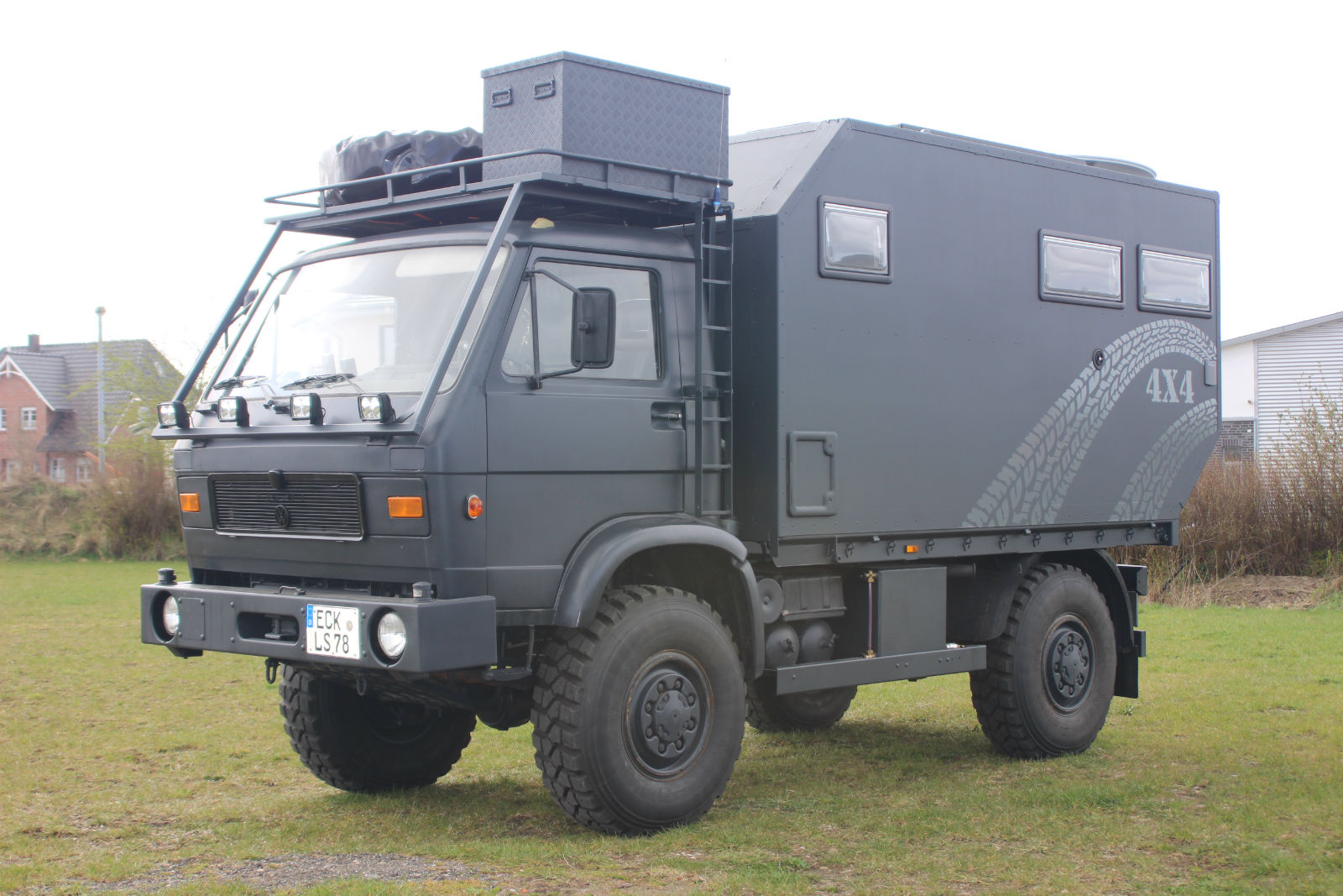 MAN G90 Einzelkabine links.jpg