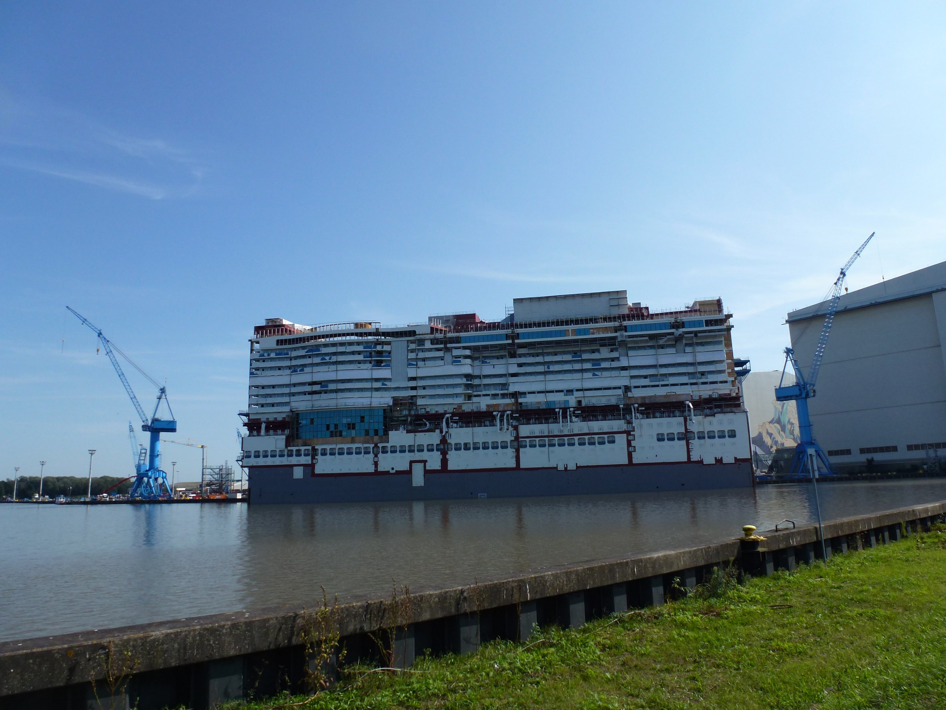 Meyerwerft Papenburg.JPG