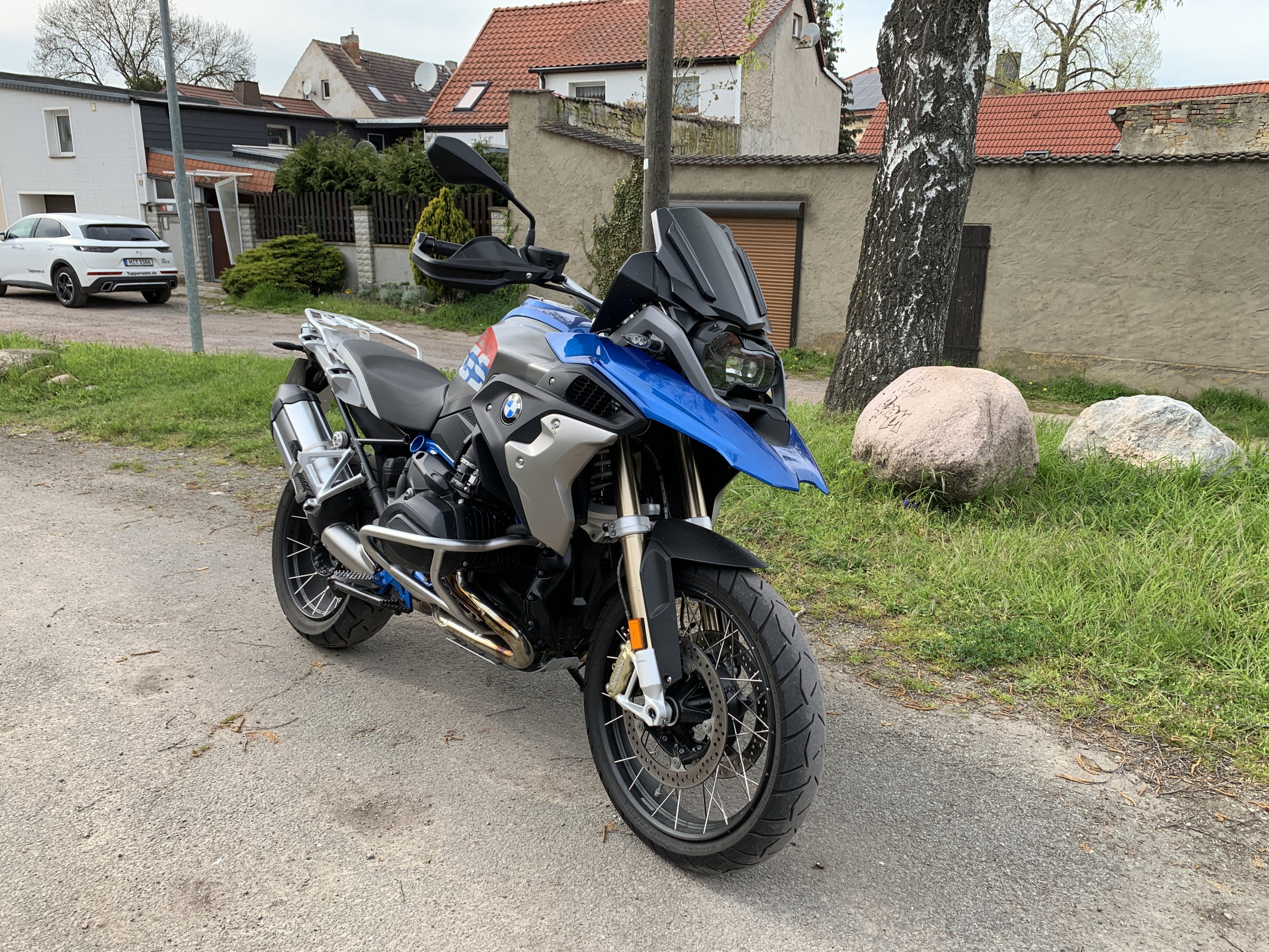 Motorrad - 7 von 12.jpeg