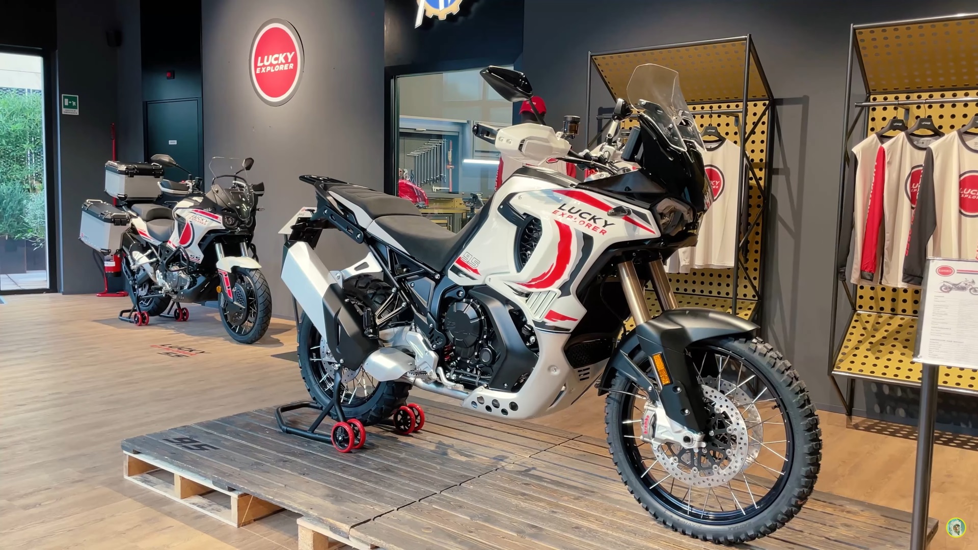 MV Agusta-LE9.5_02.jpg