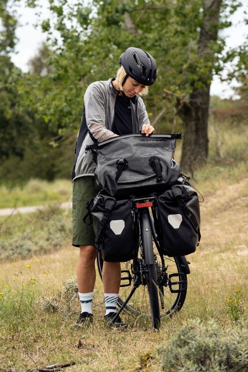 Ortlieb-RACK-PACK-Reisetasche-mit-Rollverschluss-24-Ltr-black-52154_b_7.JPG
