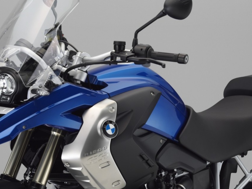 P90078462_lowRes_bmw-r-1200-gs-lupin-.jpg