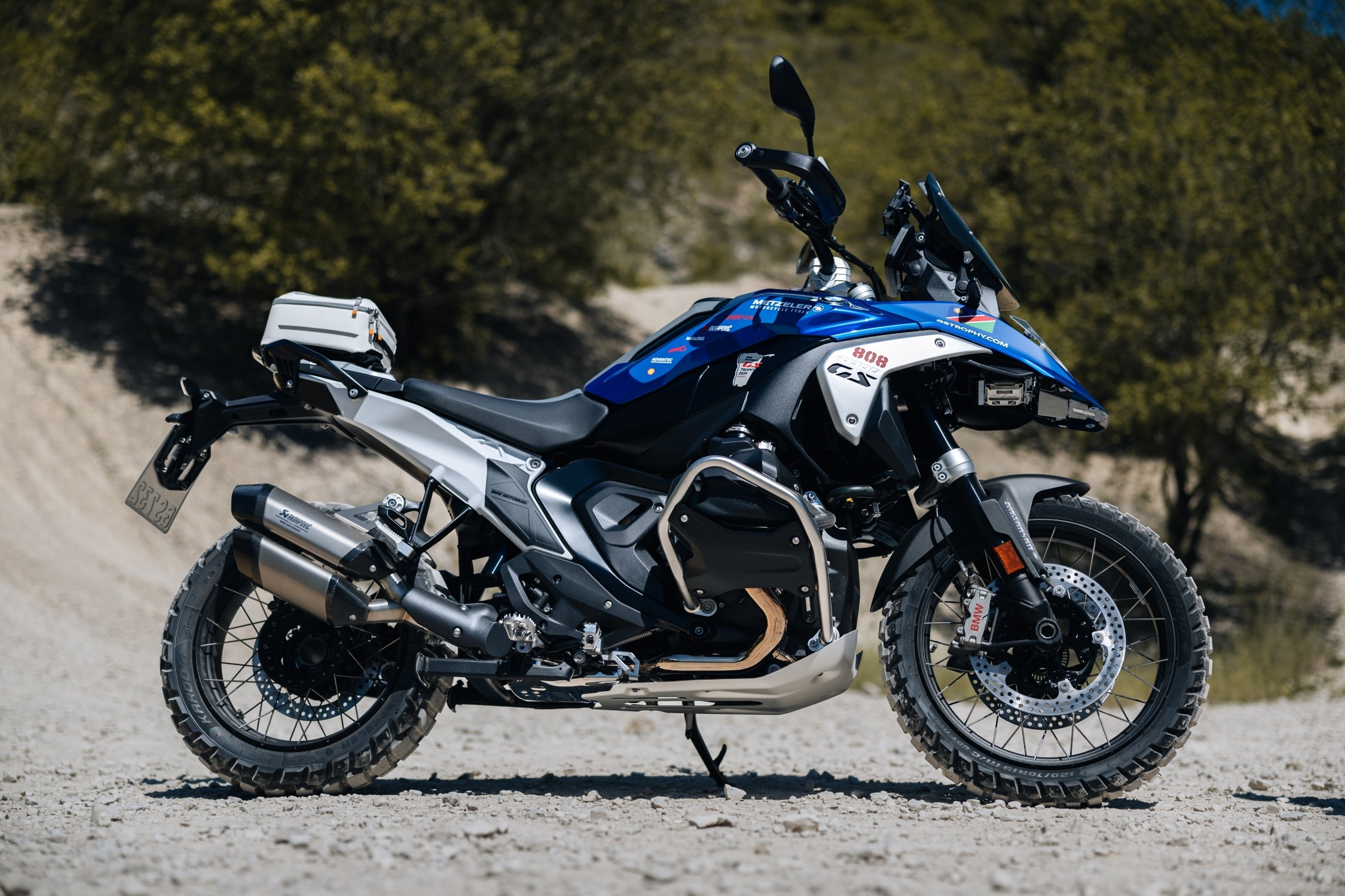 P90555852_lowRes_bmw-r-1300-gs-trophy.jpg