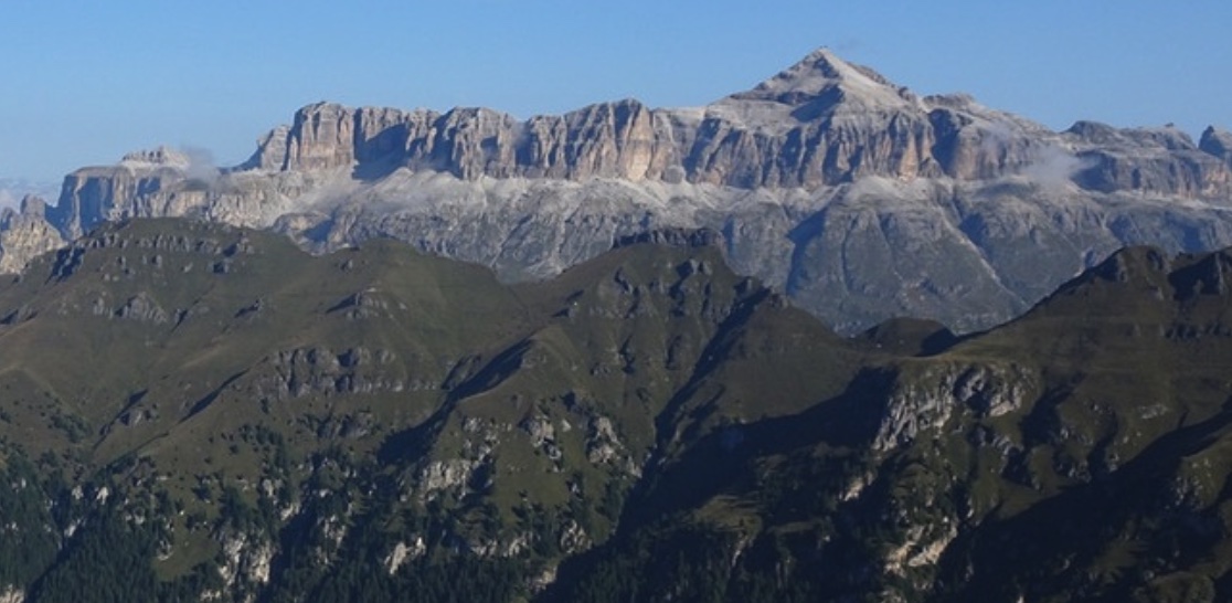 Punta Penia 3343m.jpg