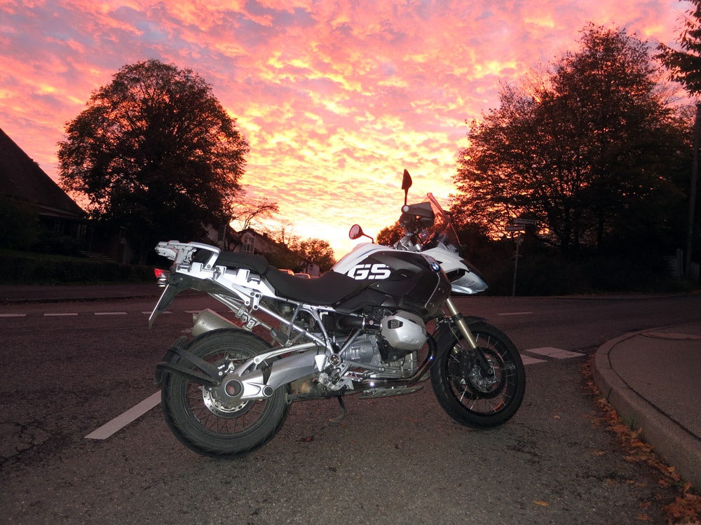 R1200GS_30Y.jpg