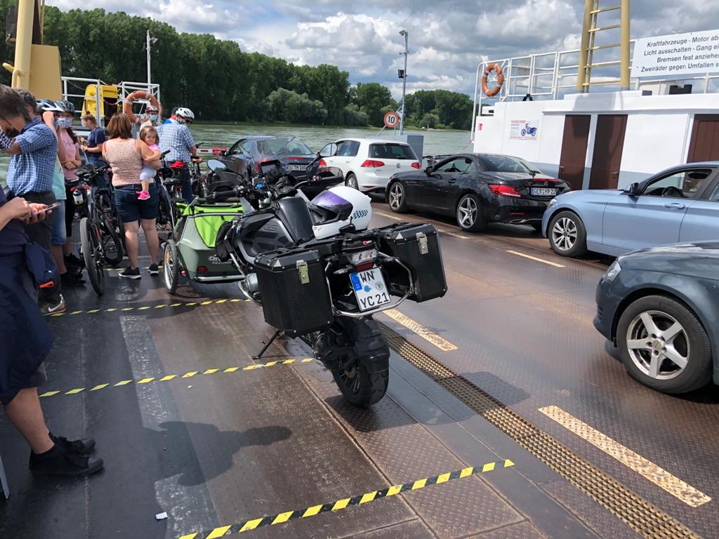 R1200GSA-Fähre.jpg