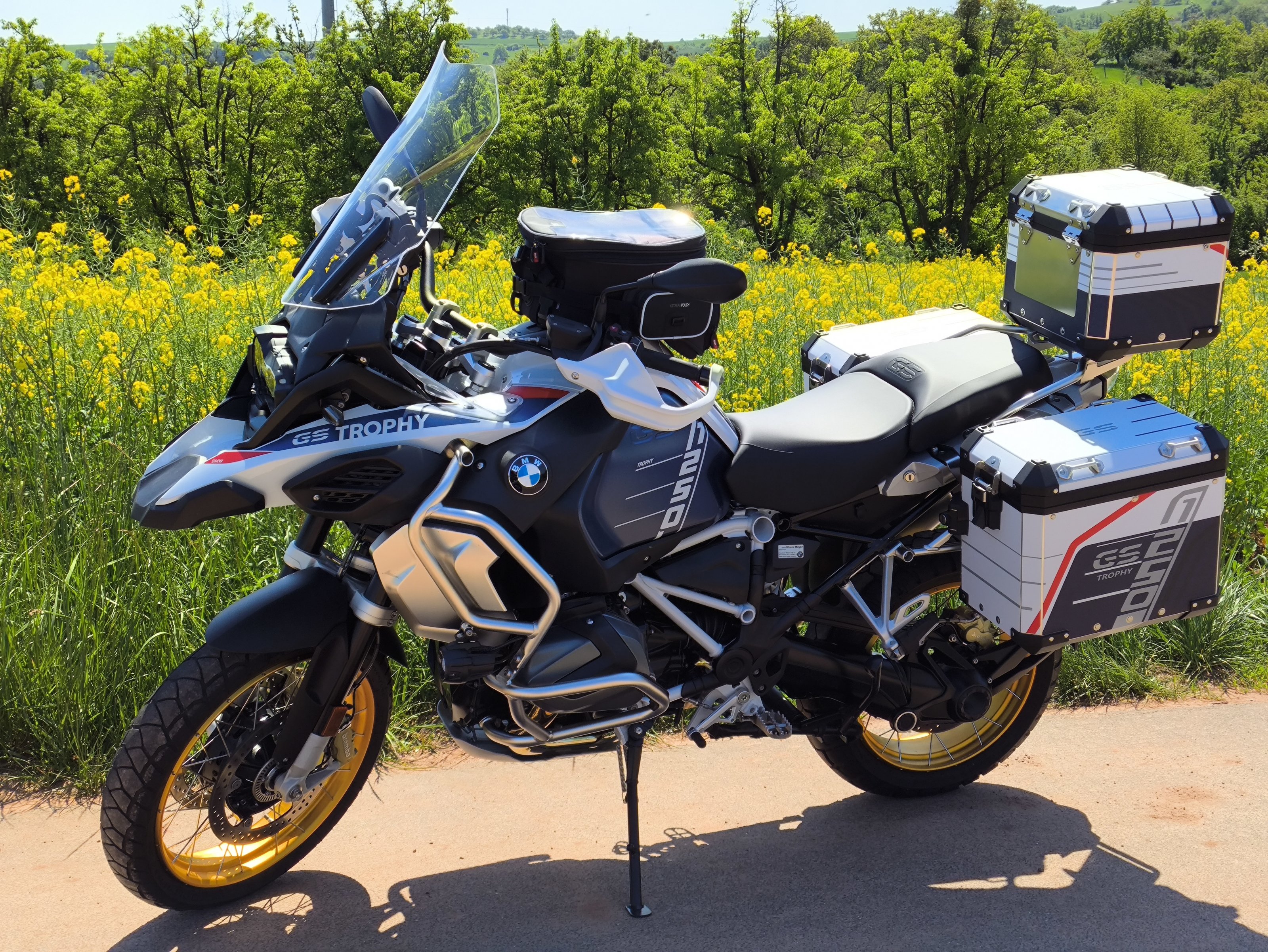 R1250GSA_1.jpg