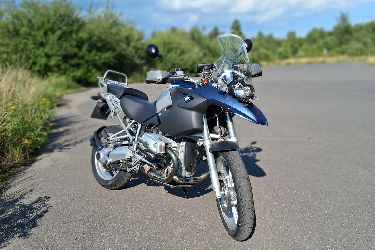 R12GS_in 2025_1200x800.jpg