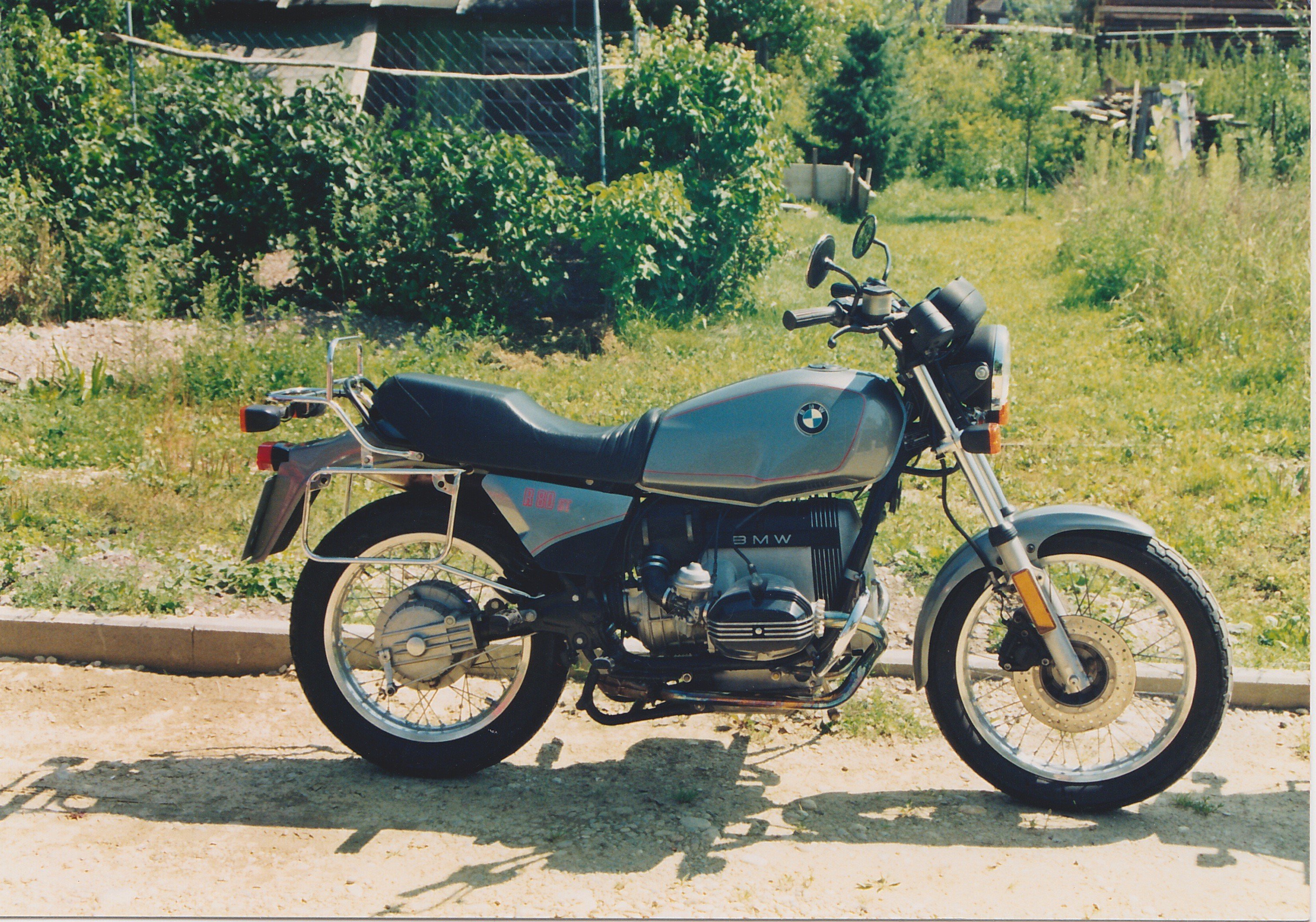 R80ST_1983_3.jpg
