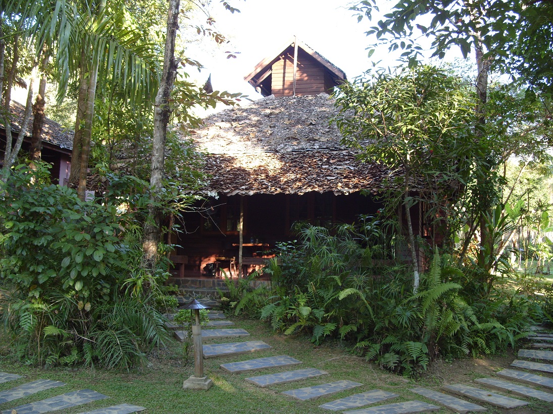 resort01.jpg