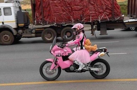 rosa motorrad.jpg