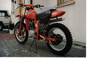 Schek-Honda_links.gif