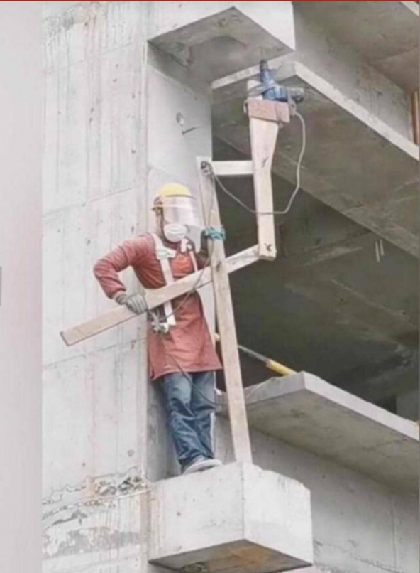 schlau am bau.jpg