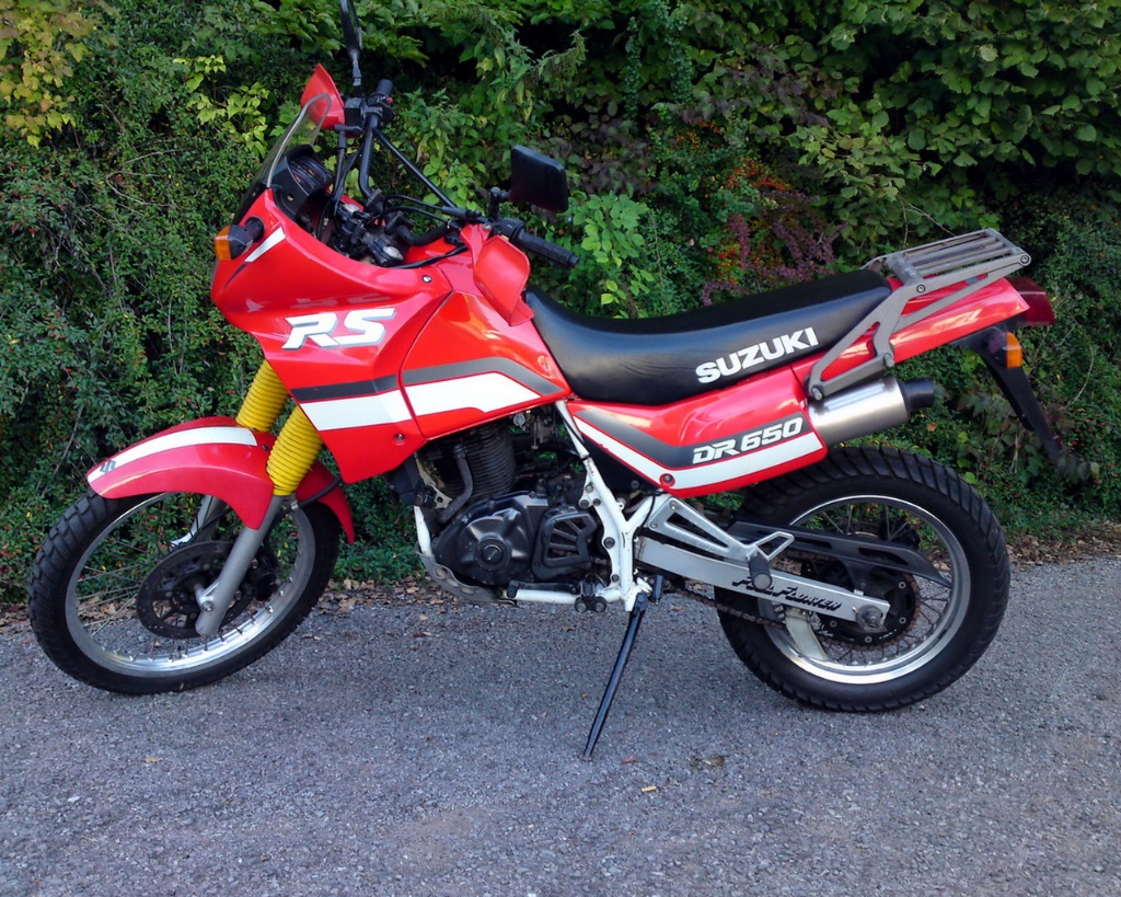 Suzuki DR 650 RS-1.jpg