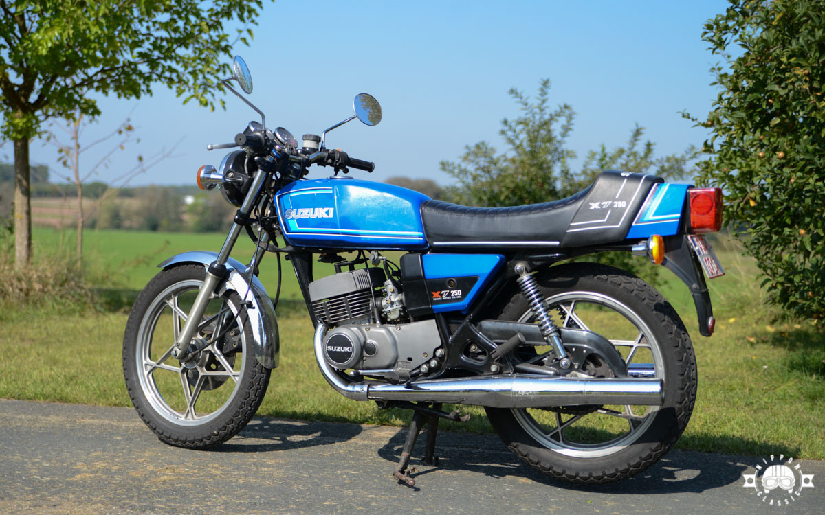 Suzuki_GT250_X7_001_Nippon-Classic.de_.jpg