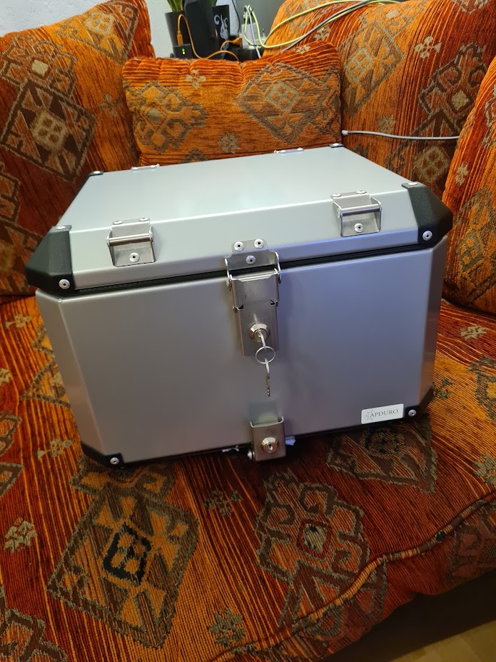 Topcase - 01.jpg