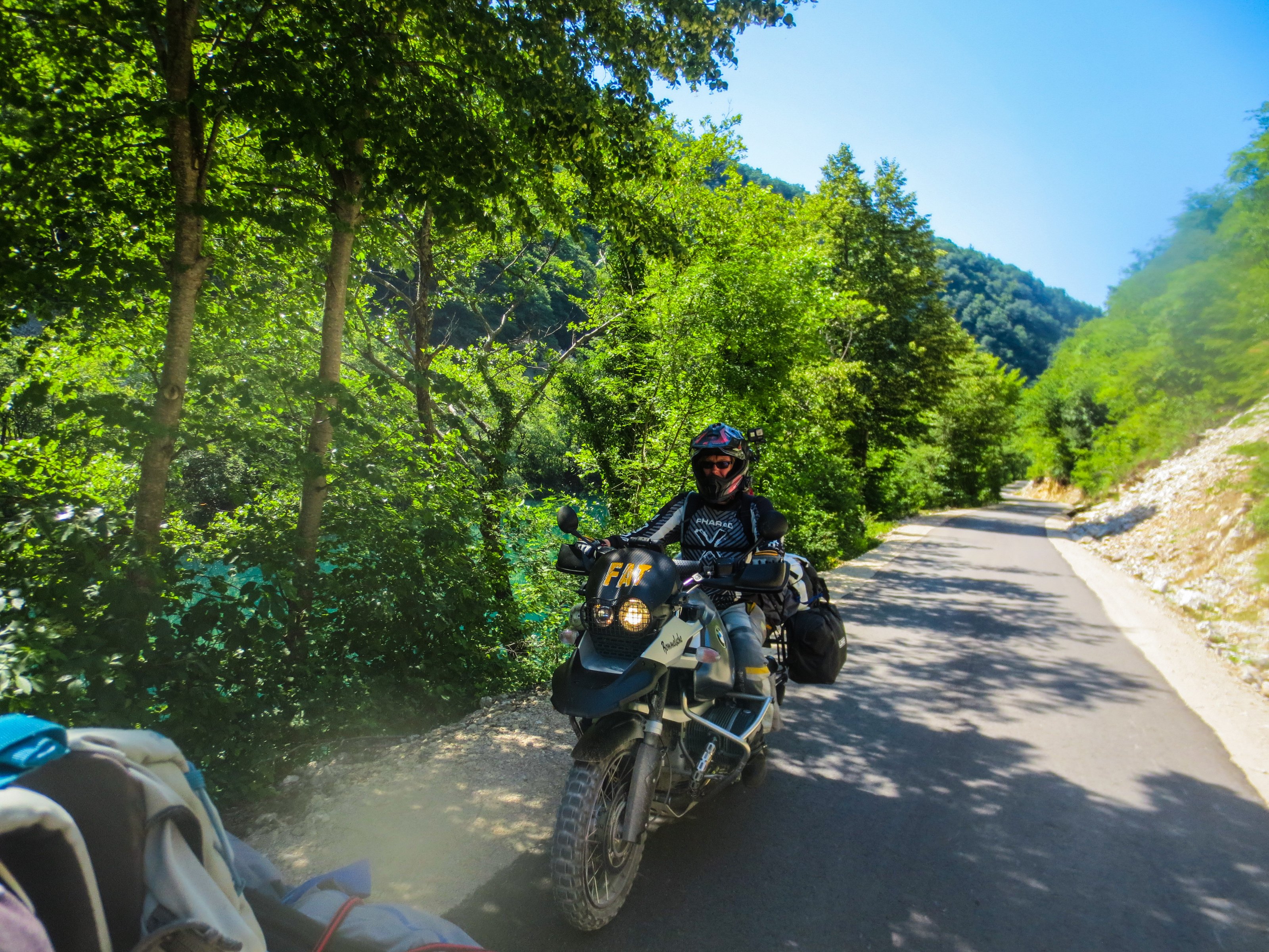 UNA Nationaltag (41)_edited.jpg