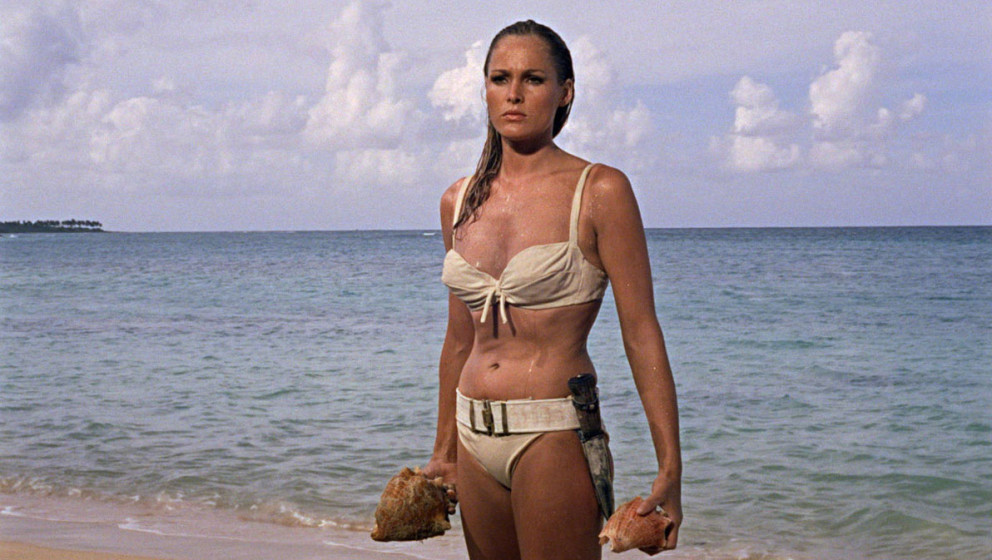 ursula-andress-bond-girl-movie_BINARY_707192-992x560.jpg