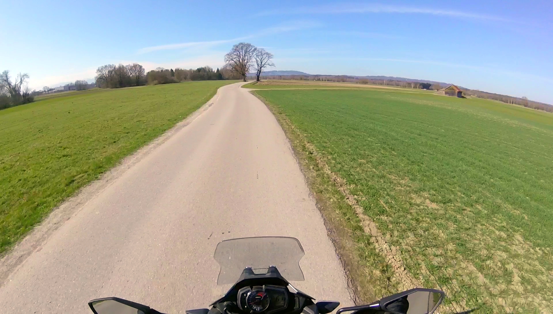 vlcsnap-2019-03-31-20h18m54s390.jpg