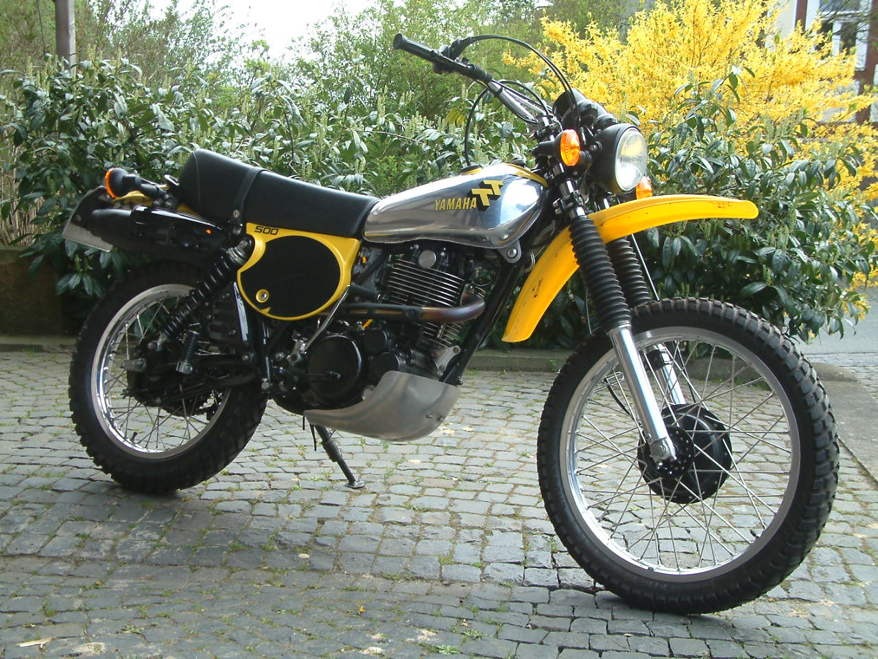 Yamaha 1977er TT 500 1.JPG