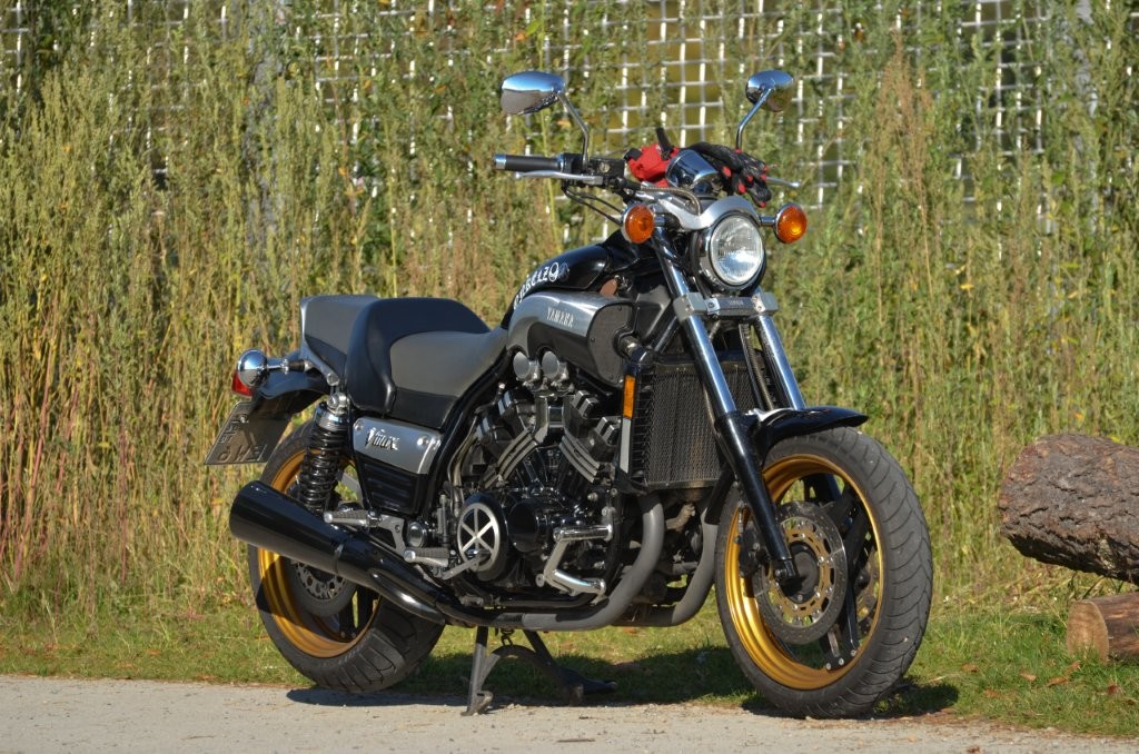 Yamaha_Vmax_motorbike.jpg