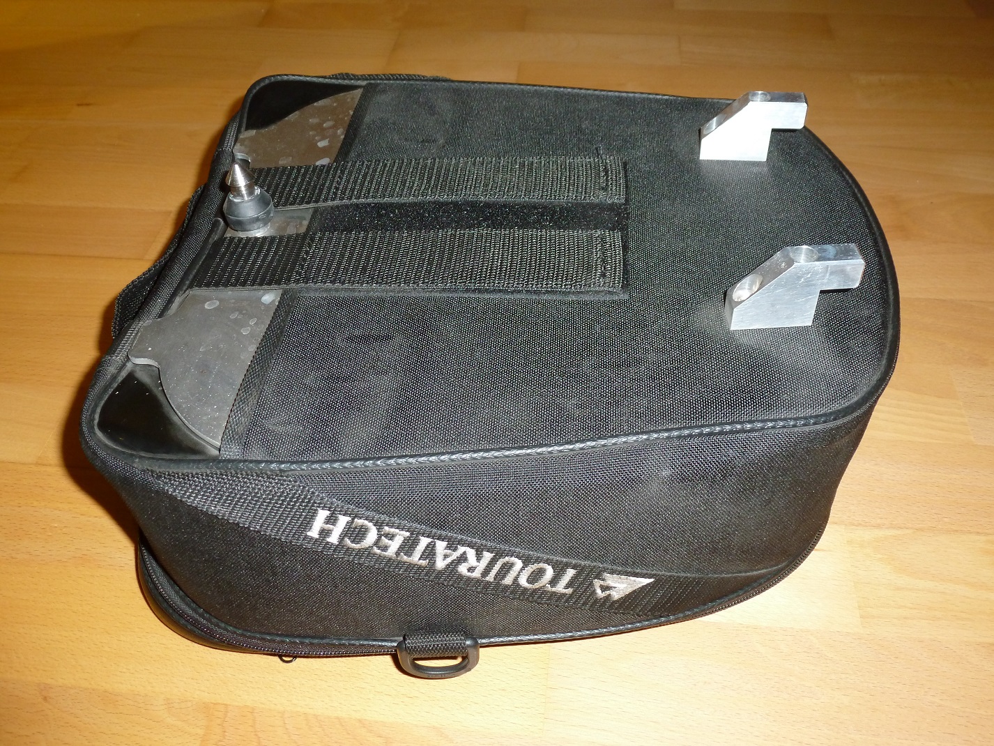 Zegatex Hecktasche Touratech K25_unten.jpg