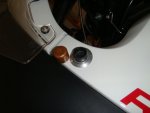 Anschluß Helm vorne mit Abdeckung.JPG