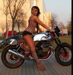 guzzi frau.JPG