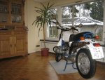 R80 GS Basic Kaminzimmer.jpg