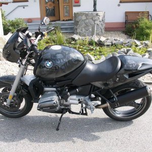 Besten Dank gebührt meinem Küntsler, Werner.
http://www.topgun-extremedesign.com/