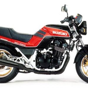 Suzuki  GSX1100E  EZ 03.1985
gefahren bis Frühling 1987 
 gefahrene km: ca. 30000