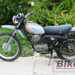 1975  # Honda XL250s
Die "Enduro-Anfänge" wurden gelegt - mit 20 PS, aber schon mit 4 Ventilen!