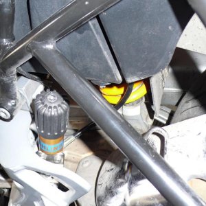 R1100GS Einbausituation Öhlins 3