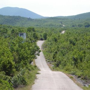 Die Strasse führt nach Bosnien