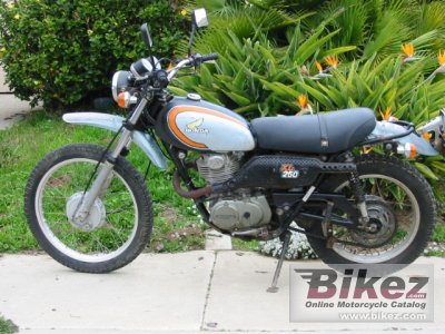 1975  # Honda XL250s
Die "Enduro-Anfänge" wurden gelegt - mit 20 PS, aber schon mit 4 Ventilen!