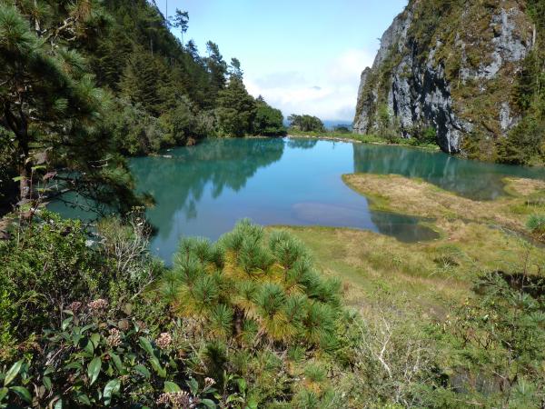 Bergsee im westlichen Hochland