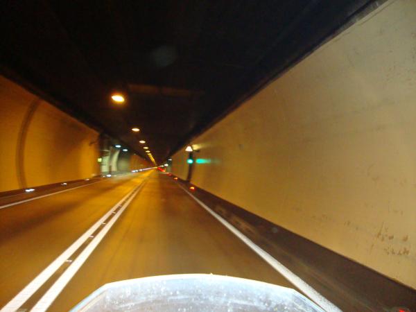 Das iss ein Tunnel