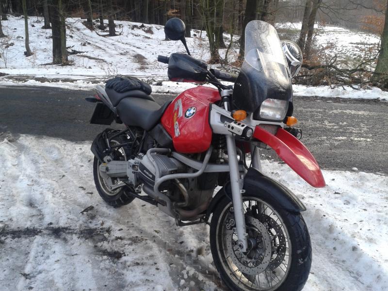 Einen GS-Fahrer hält nichts auf  :-)