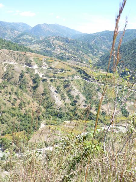 Endlose,asphaltfreie Bergstraßen