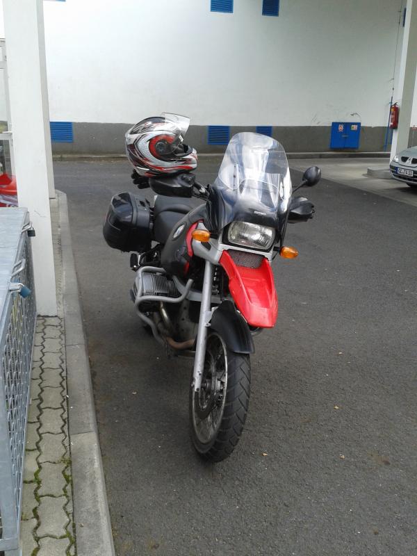 Irgendwann muss man eben an die Zapfsäule ....