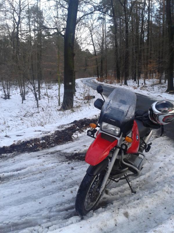 So'ne GS muss auch mal Schnee gesehen haben - wie soll das sonst am Nordkap werden ?